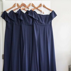 Elegant Navy Off-The-Shoulder Wtoo Dress